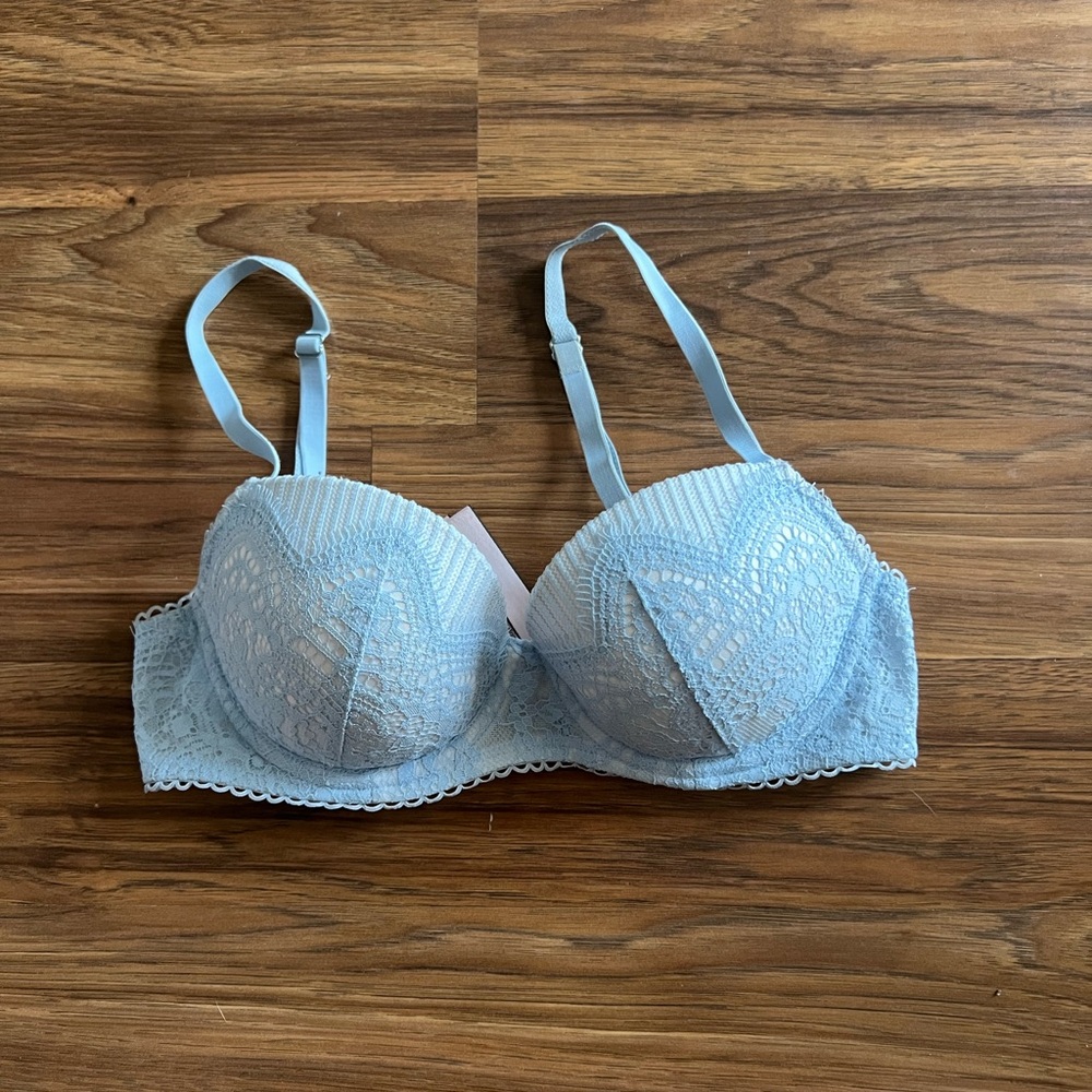 Victoria's Secret Blue Lace Underwire Bra